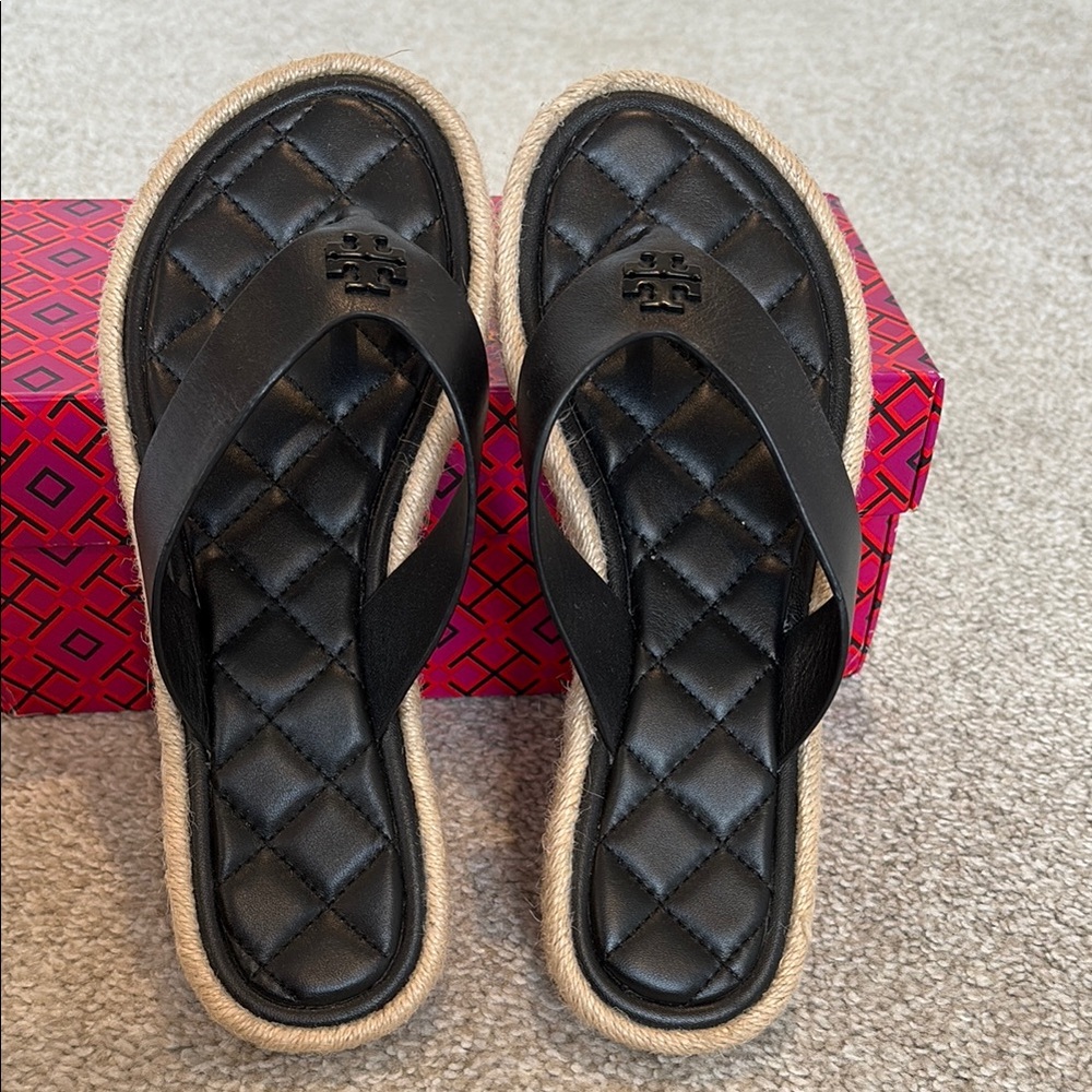 Tory Burch Black Leather Quilted Espadrille Flip Flops, size 6.5 - Picture 2 of 10